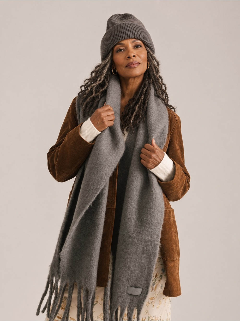 Gigi Pip Mik Oversized Knit Scarf- Grey